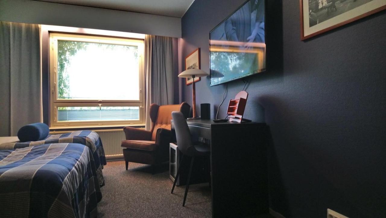 West Side Hotel Turku Extérieur photo