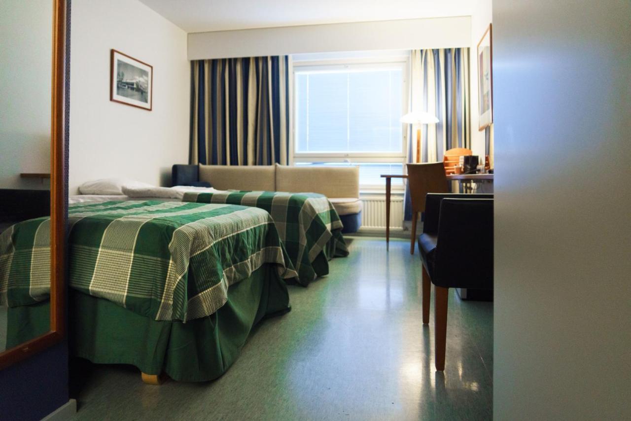 West Side Hotel Turku Extérieur photo